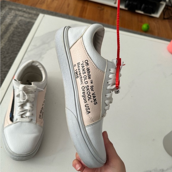 custom vans - Picture 2 of 5